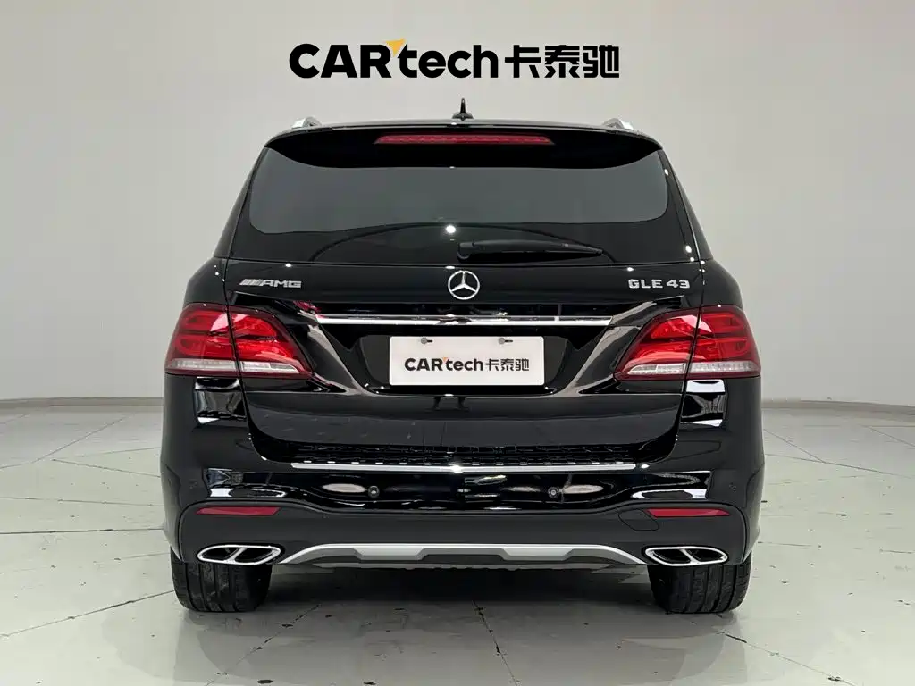 Mercedes-Benz GLE AMG 2018 — фото 31