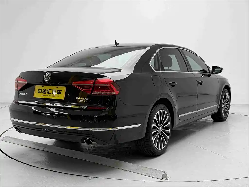 Volkswagen Passat 2016 — фото 5