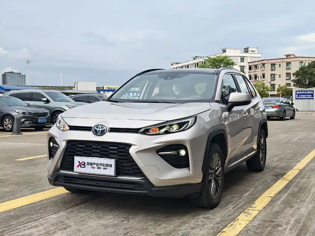 Toyota Wildlander 2023 — фото 1