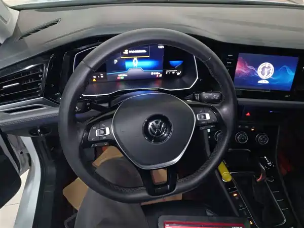 Volkswagen Sagitar 2022