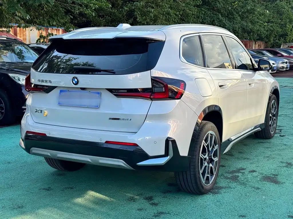BMW X1 2023 — фото 9
