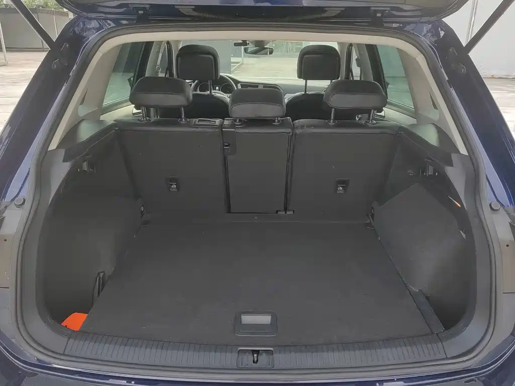 Volkswagen Tiguan 2017 — фото 15