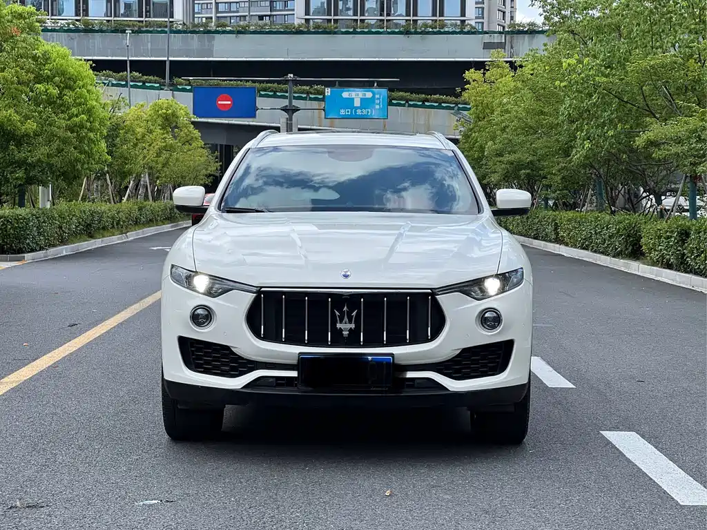 Maserati Levante 2021 — фото 2