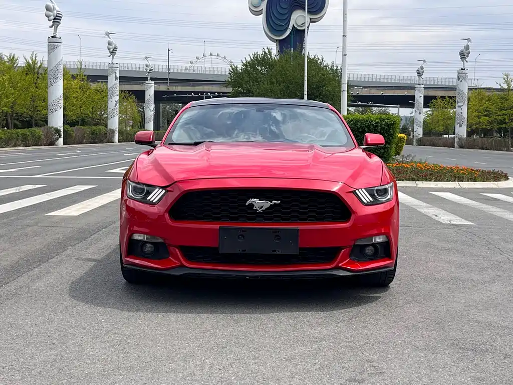 Ford Mustang 2018 — фото 2