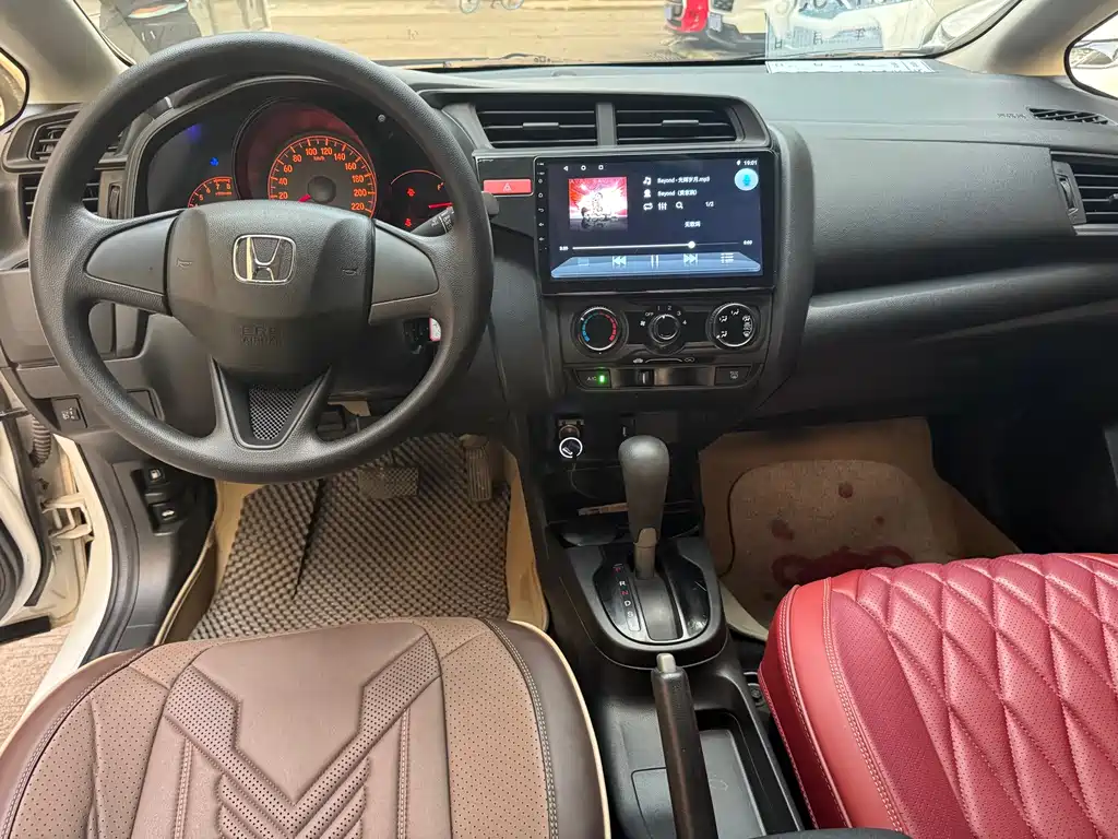 Honda Fit 2015 — фото 9