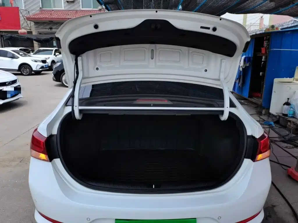 Hyundai Verna 2019 — фото 19
