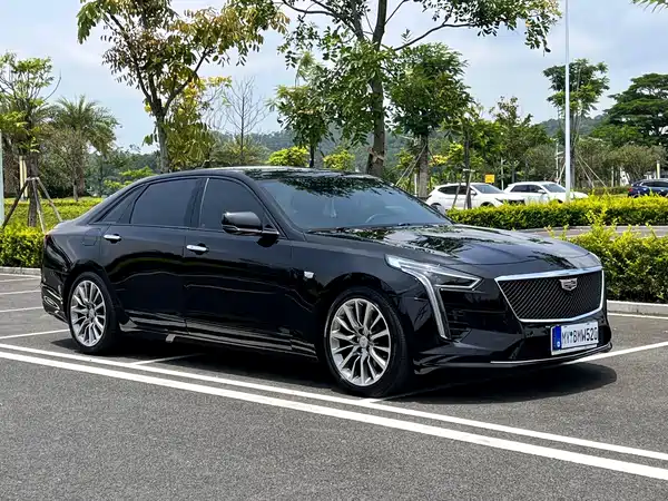 Cadillac CT6 2022