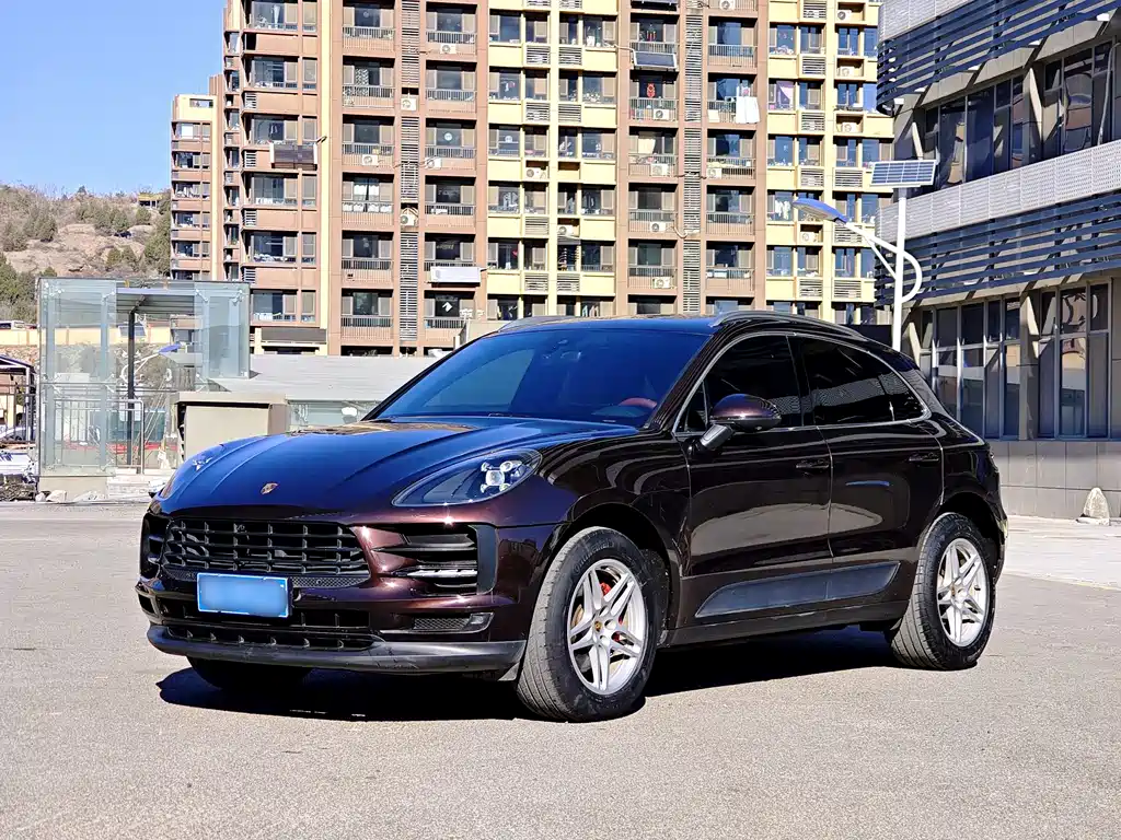 Porsche Macan 2020 — фото 1