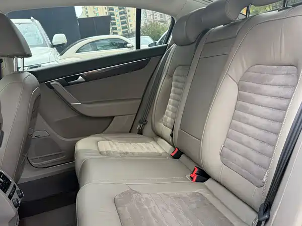 Volkswagen Magotan 2015