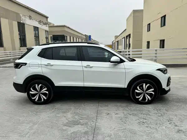 Volkswagen Tharu 2025