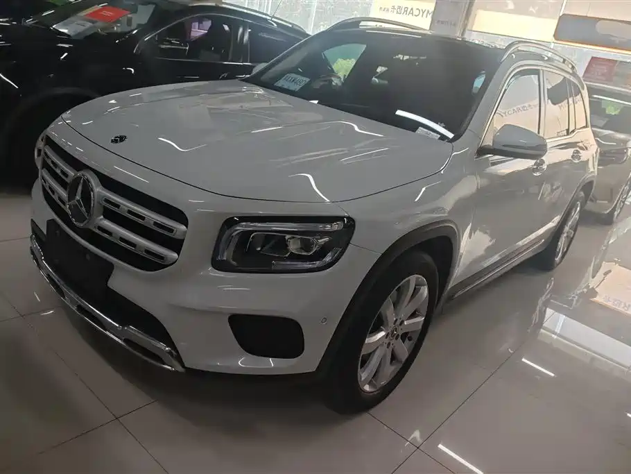Mercedes-Benz GLB 2020 — фото 1