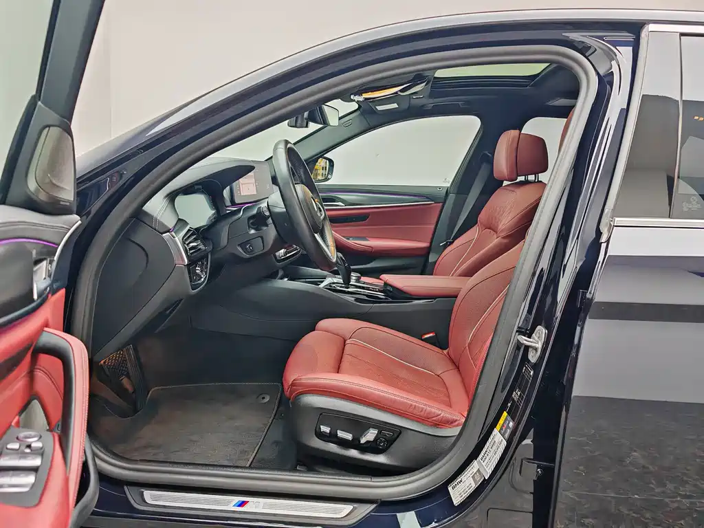 BMW 5 Series New Energy 2021 — фото 14