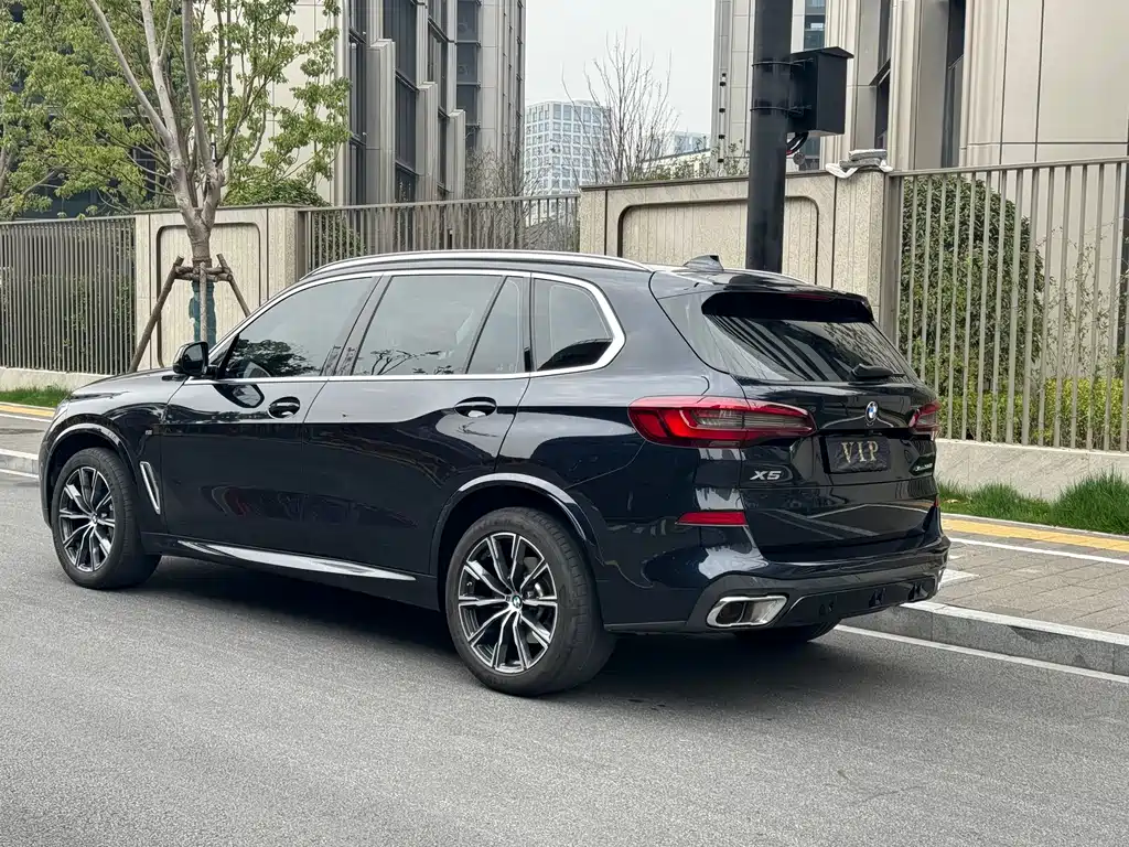 BMW X5 2022 — фото 16