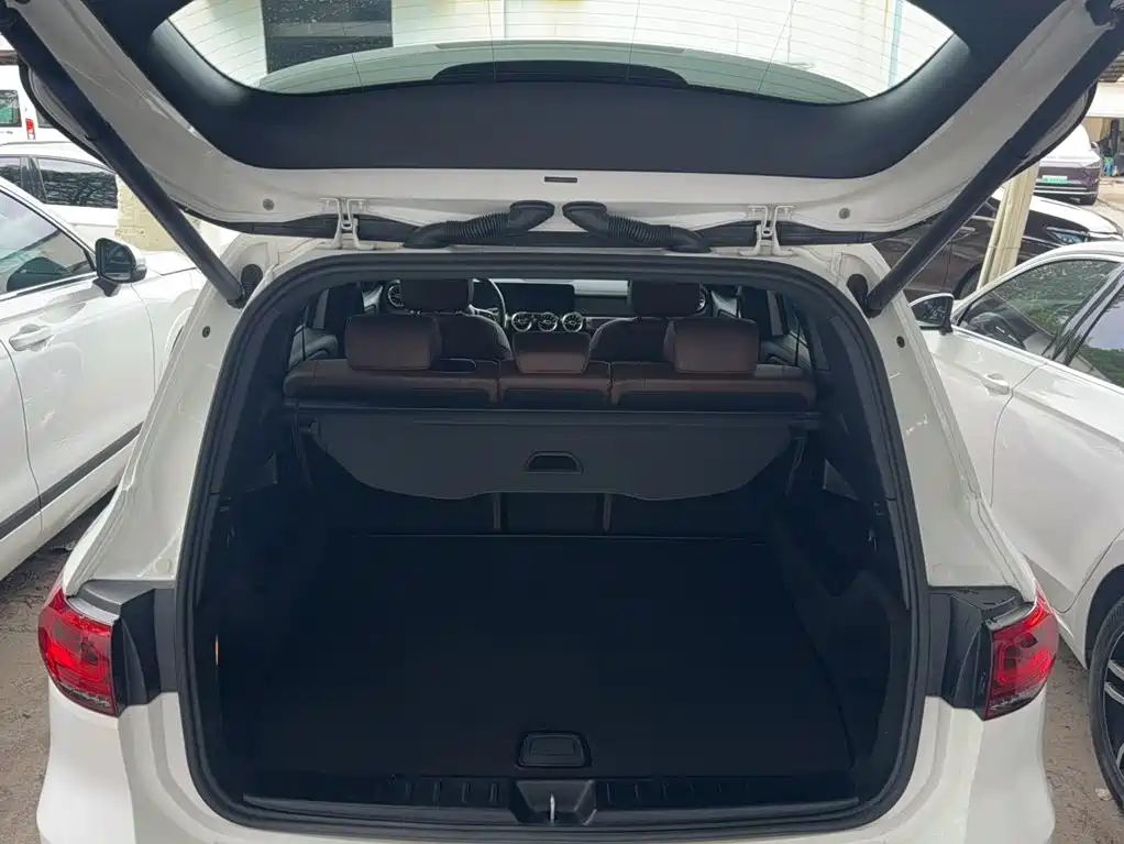 Mercedes-Benz GLB 2021 — фото 16