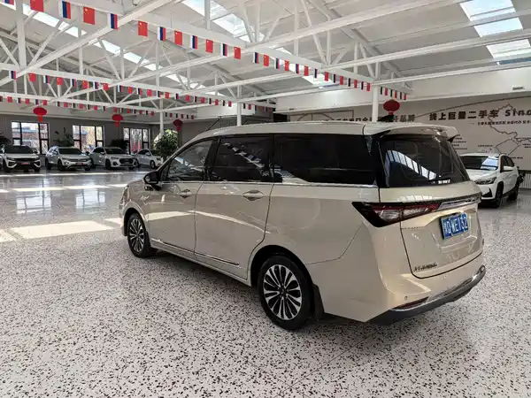Wuling Jiachen 2022