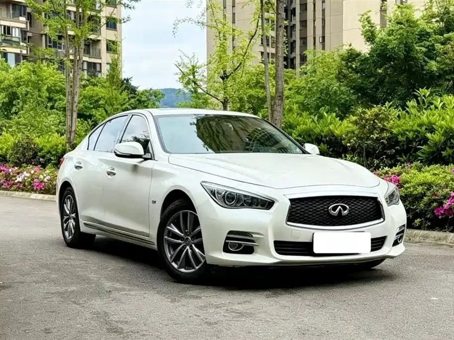 Infiniti Q50L 2017