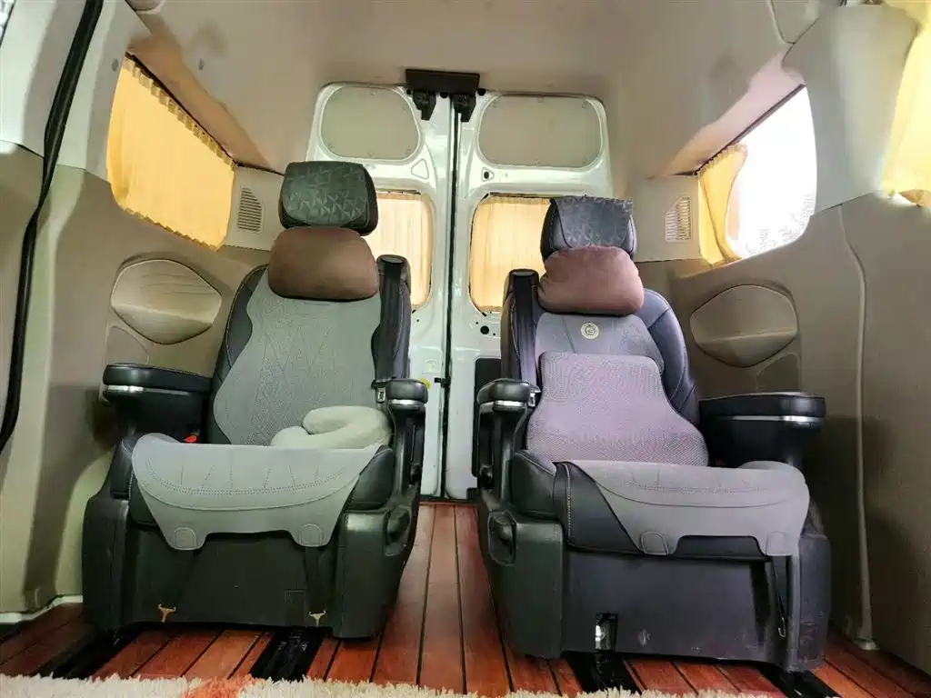 Ford Transit 2018 — фото 13