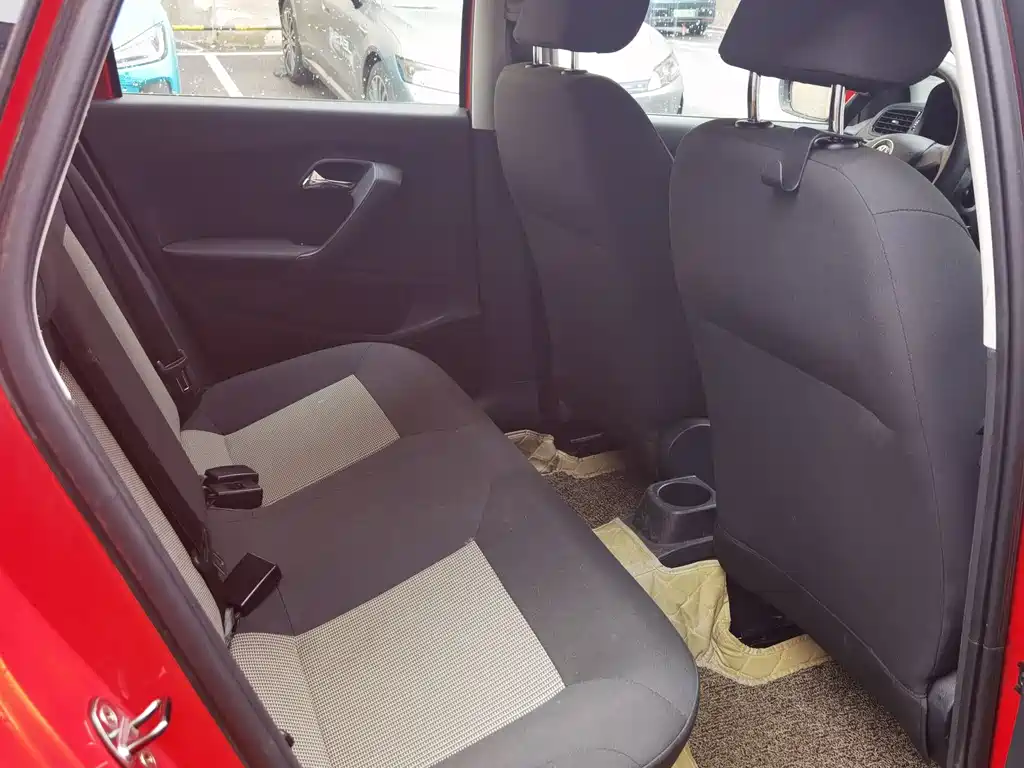 Volkswagen Polo 2016