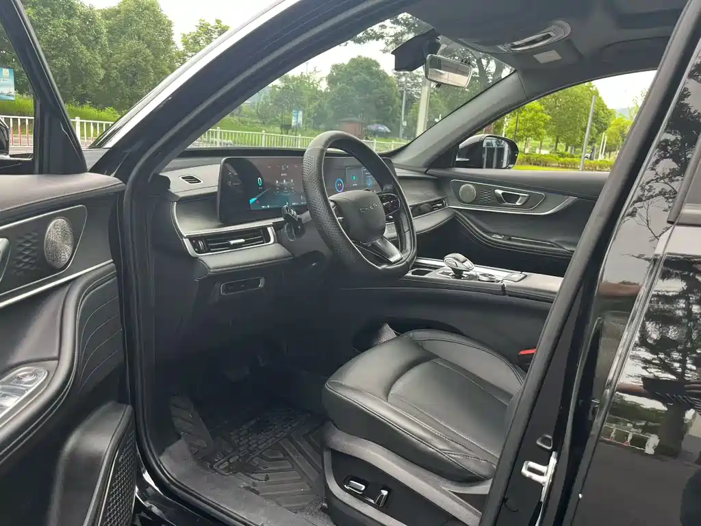 Chery Tiggo 8 PRO 2023 — фото 4