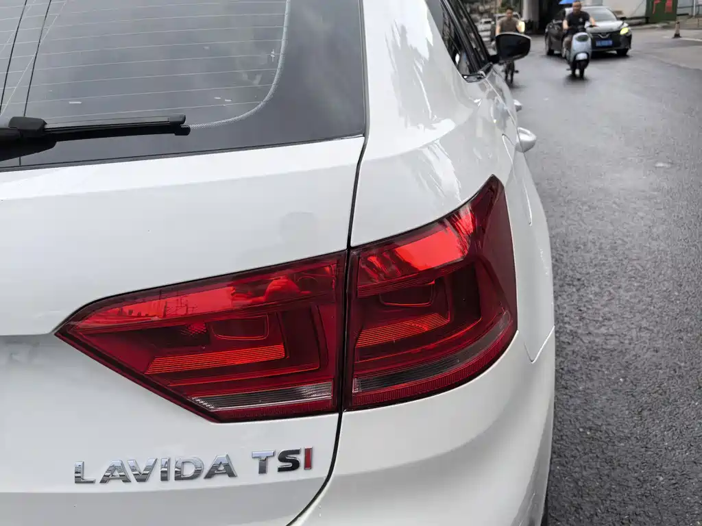 Volkswagen Gran Lavida 2015 — фото 19