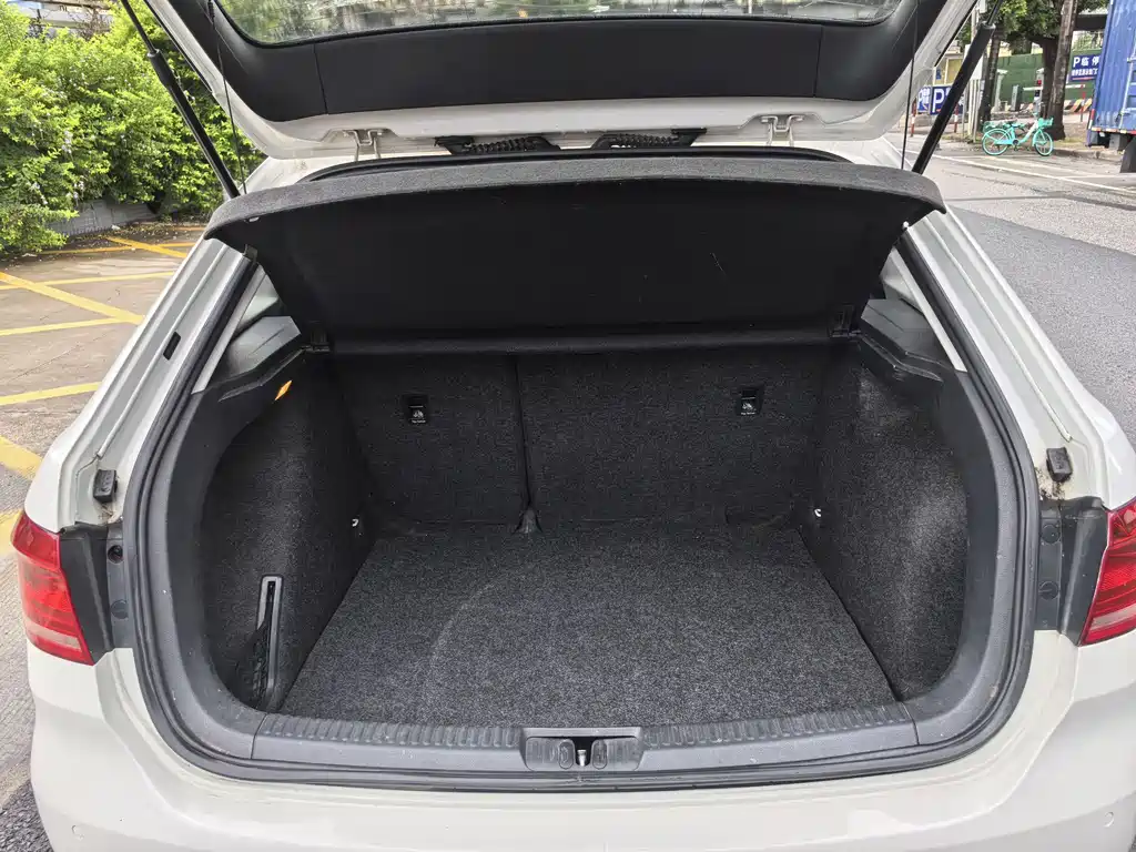 Volkswagen Gran Lavida 2015 — фото 26