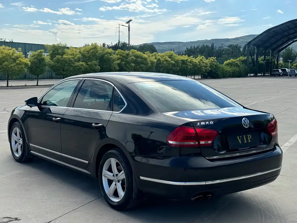Volkswagen Passat 2014 — фото 18