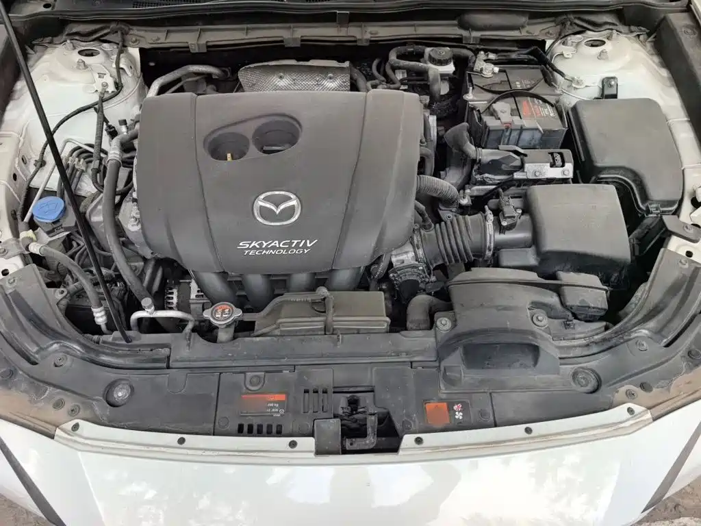 Mazda CX-4 2016 — фото 16