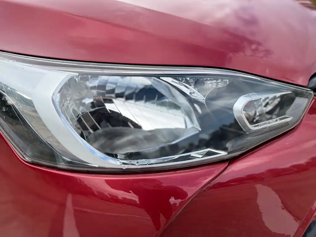 Toyota Yaris L 2019 — фото 12