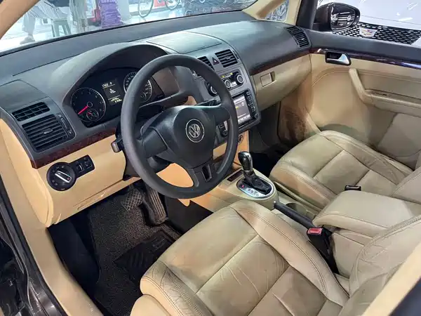 Volkswagen Touran 2013