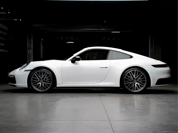 Porsche 911 2020