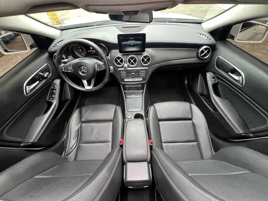 Mercedes-Benz GLA 2017 — фото 12