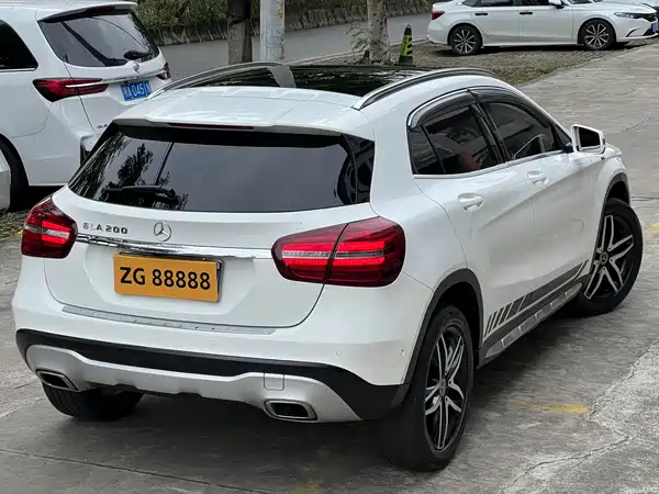 Mercedes-Benz GLA 2017