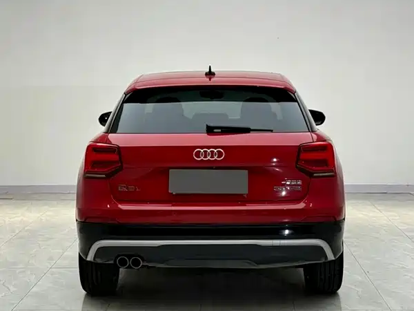 Audi Q2L 2021