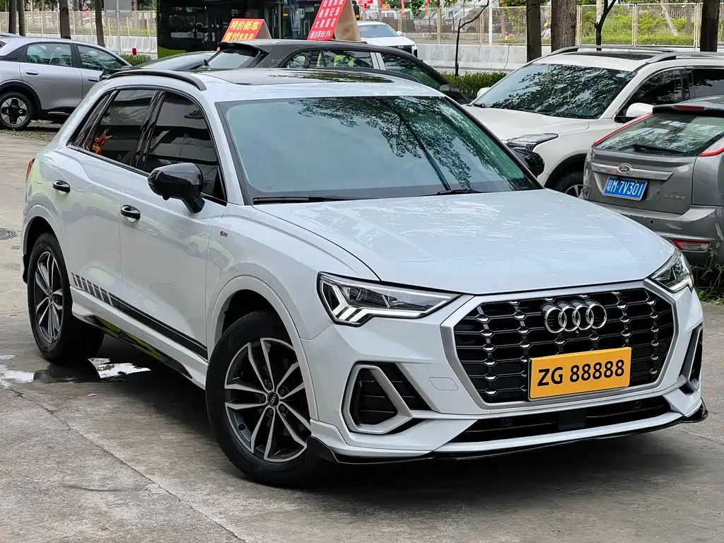Audi Q3 2022