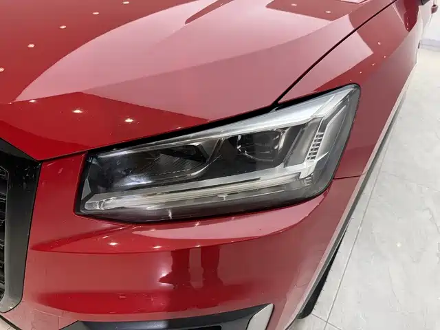 Audi Q2L 2021 — фото 17