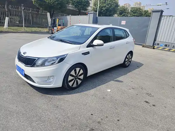 Kia K2 2015