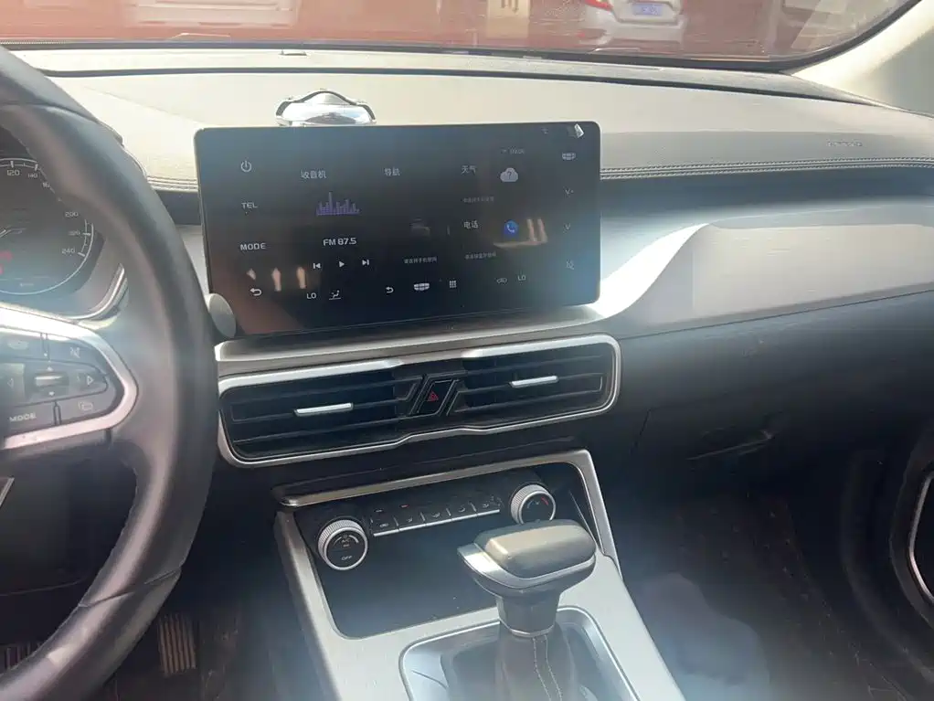 Geely Binyue 2025
