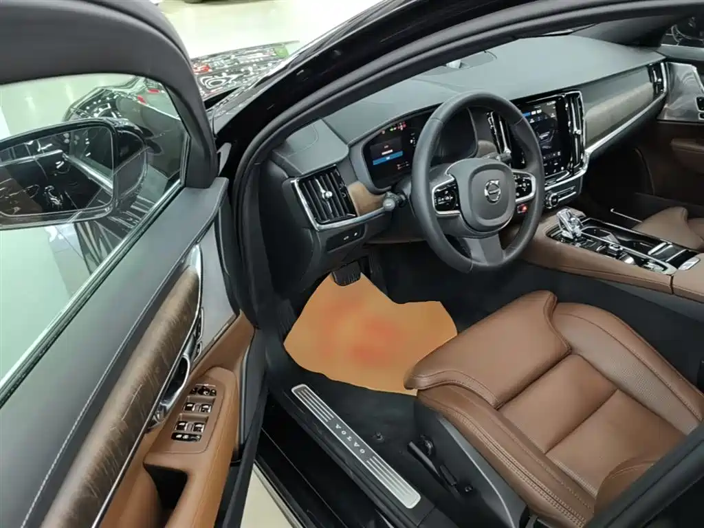 Volvo S90 PHEV 2024 — фото 16