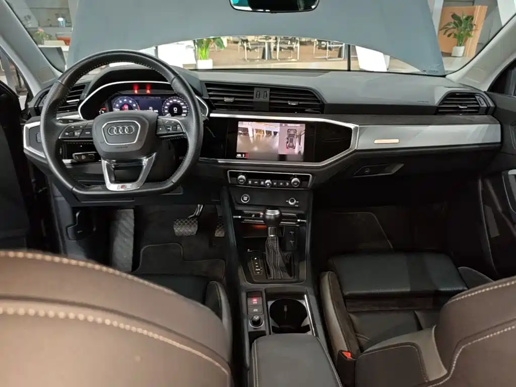 Audi Q3 Sportback 2021 — фото 10