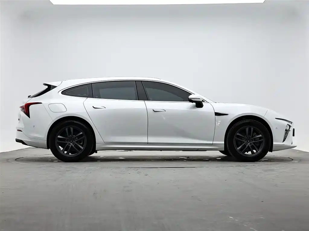 Neta S Shooting Brake 2025 — фото 6