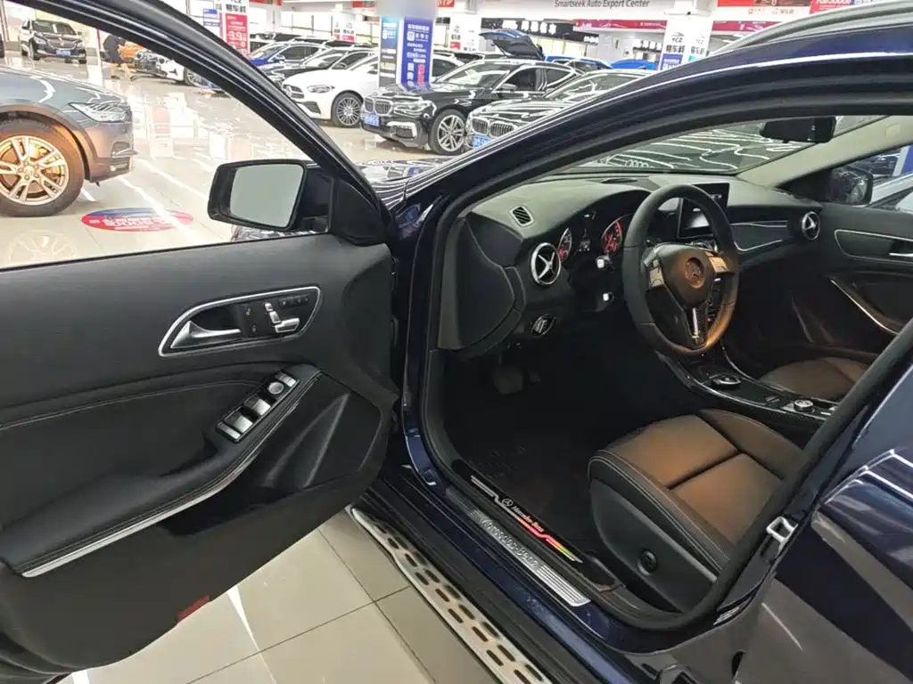 Mercedes-Benz GLA 2016 — фото 16