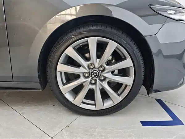 Mazda 3 Axela 2021
