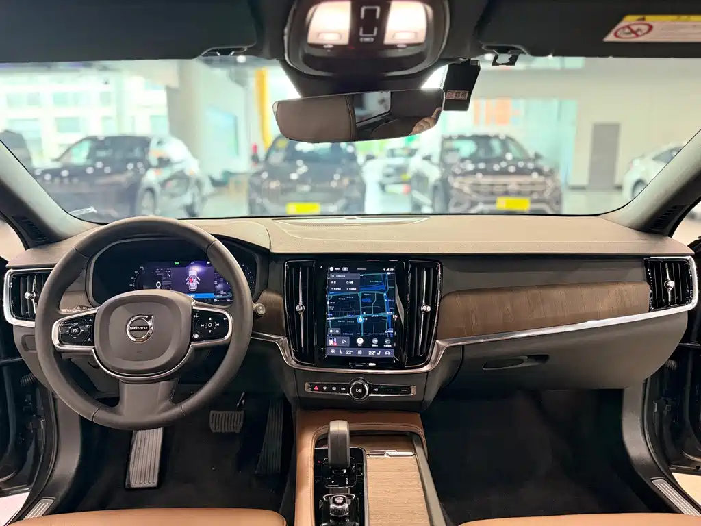 Volvo V90 2023 — фото 12