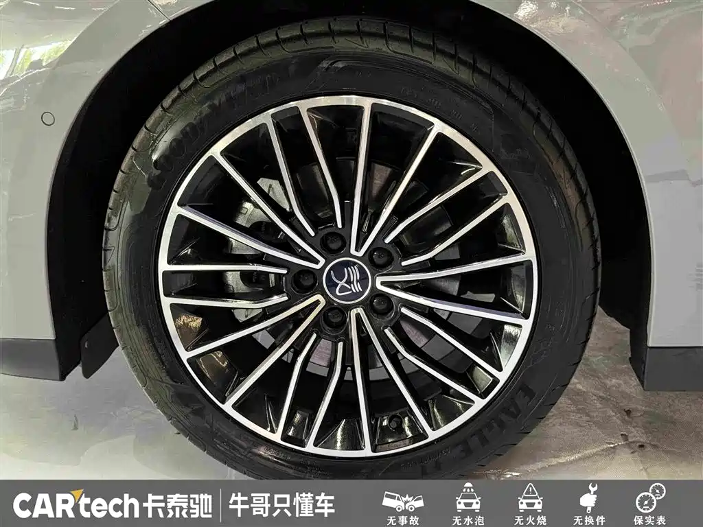 BYD Han 2025 — фото 10