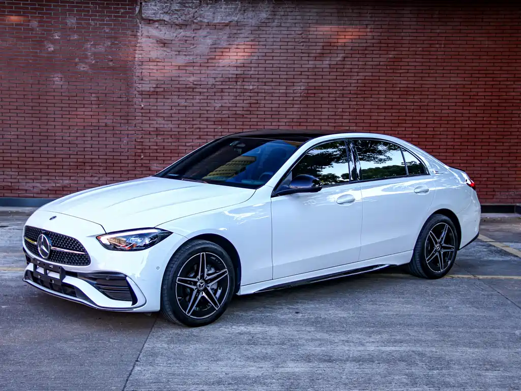 Mercedes-Benz C-Class 2023 — фото 1
