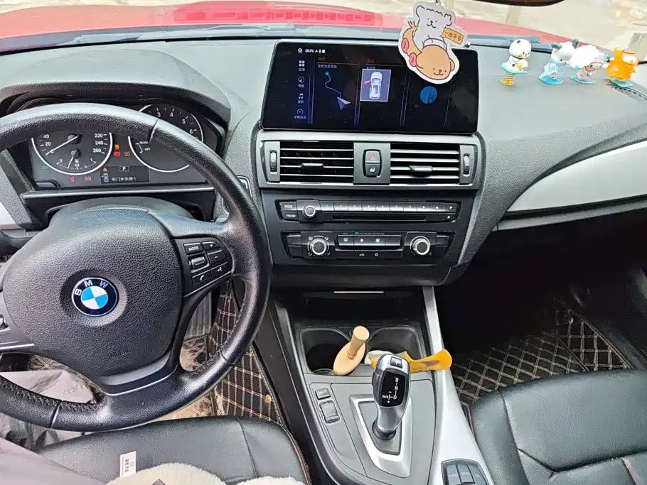 BMW 1 Series 2012 — фото 12