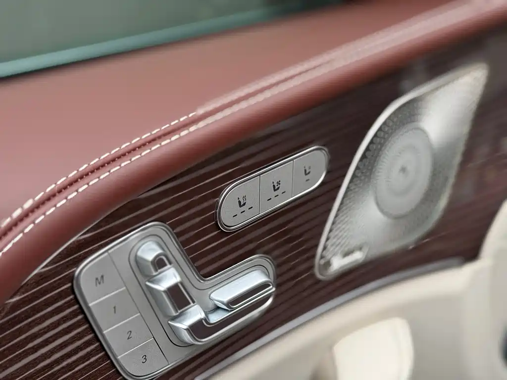Mercedes-Benz Maybach GLS 2022 — фото 14