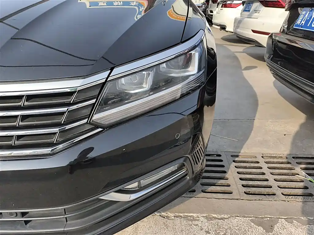 Volkswagen Passat 2018 — фото 24