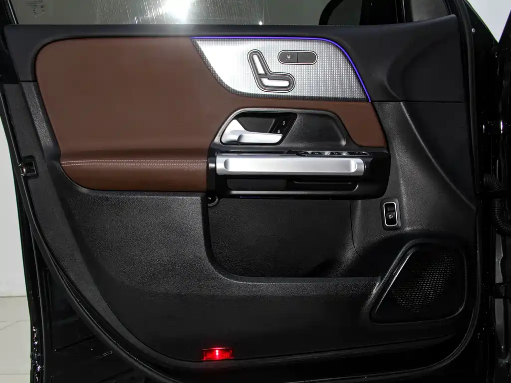 Mercedes-Benz GLB 2023 — фото 21