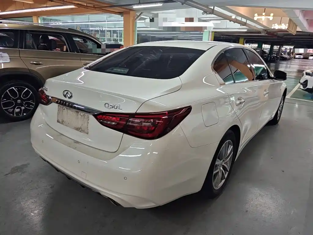 Infiniti Q50L 2019